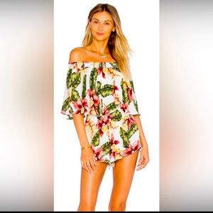 NWOT Show Me Your Mumu Rosarita Off Shoulder Size Large. White with Floral Print
